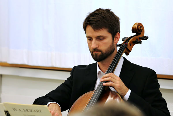 Matous Mikolsek (CZ), Violoncello